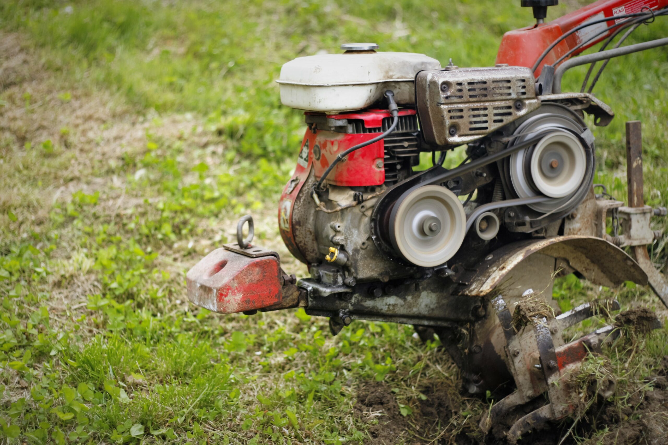 garage tracteur aiguillon 